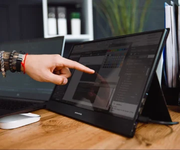 Desklab Portable 4K Monitor Review